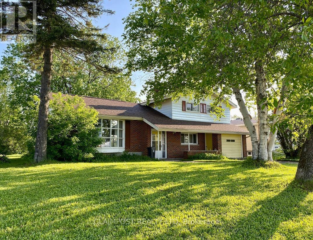 147 PICADILLY CIRCLE, Iroquois Falls, Ontario
