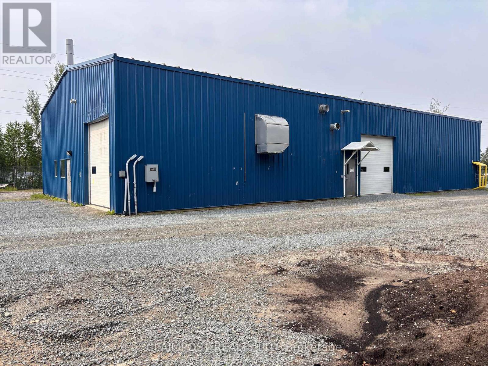 REAR BUILDING-MAIN FLOOR - 669 MONETA AVENUE, Timmins, Ontario