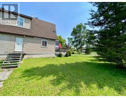 223 FYFE AVENUE, Iroquois Falls, Ontario