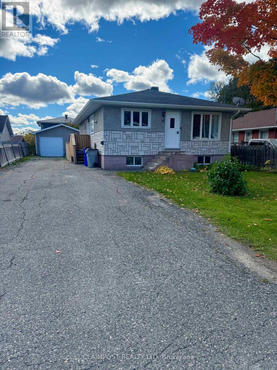 21 HAMELIN AVENUE, Timmins, Ontario